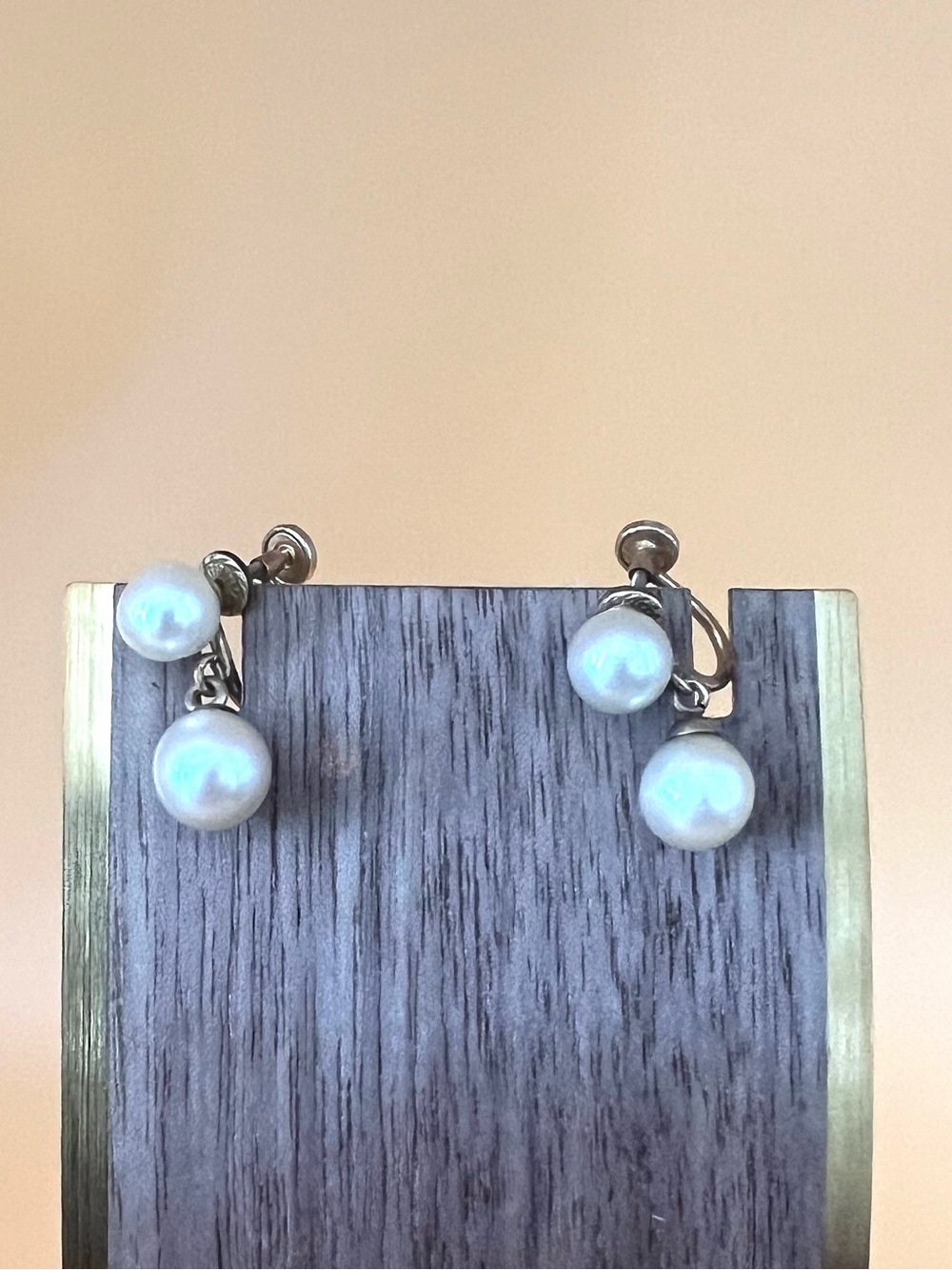 Vintage 12KGF Cream Pearl Drop Screw on Earrings